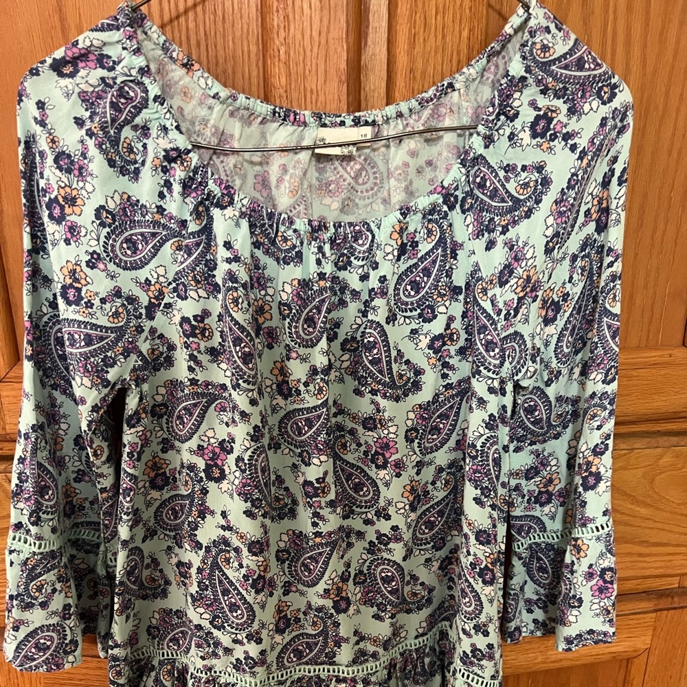 Girls top size 16.